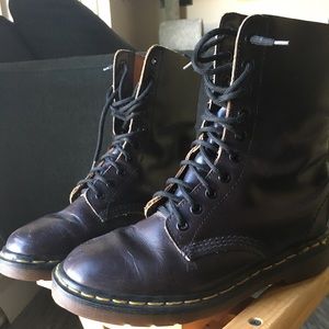 Vintage Dr. Marten 1490 Boots
